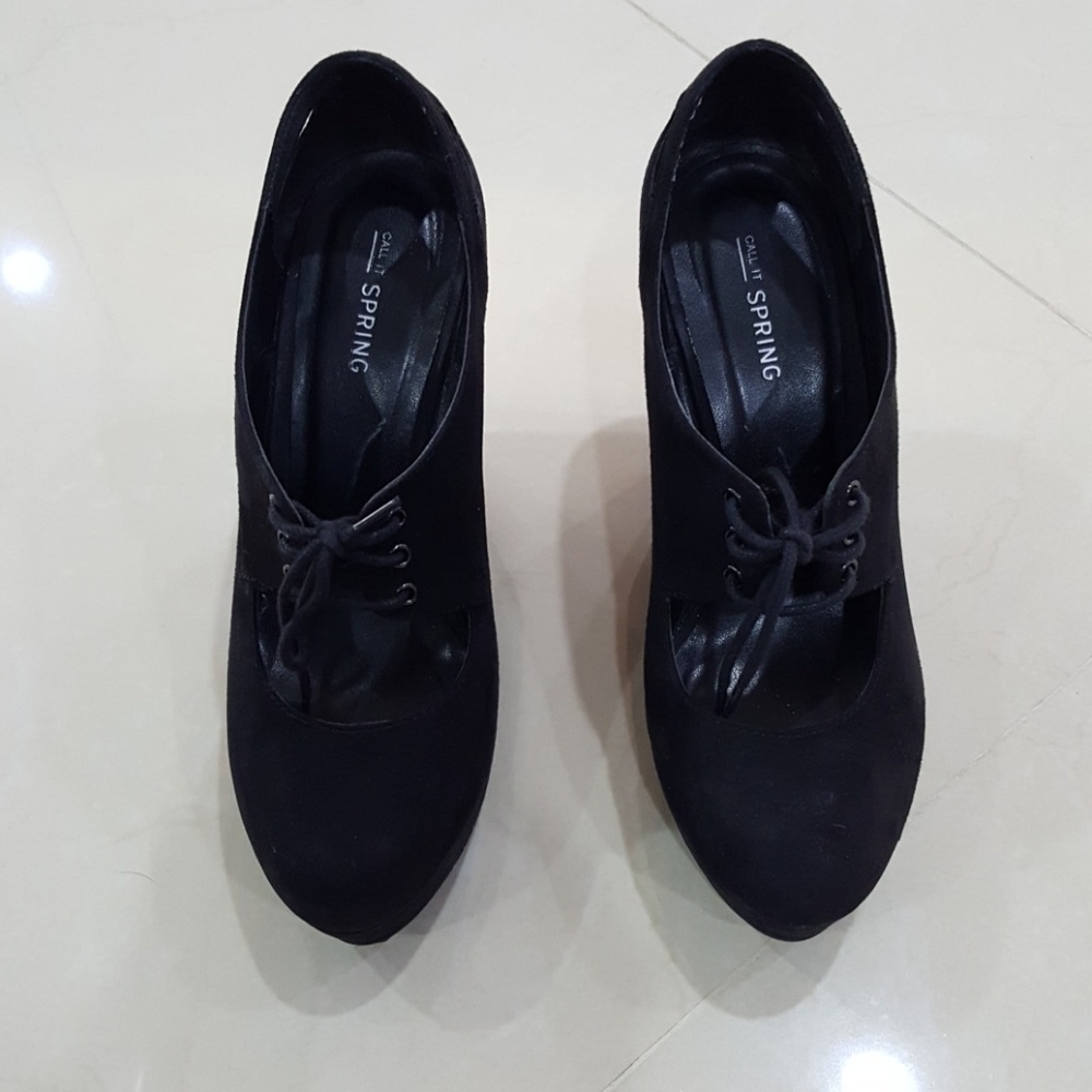 Call it Spring Black Wedges - Picture 2 of 7